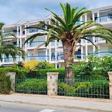 Rare Avec La Plage Au Bout Du Jardin Apartament *