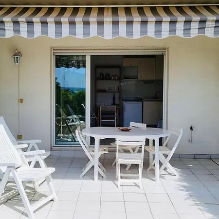 Apartament Rare Avec La Plage Au Bout Du Jardin
